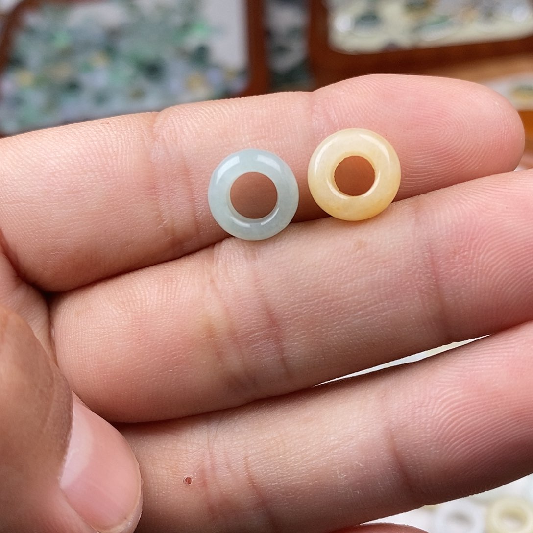 翡翠颈饰未镶嵌M*.甜