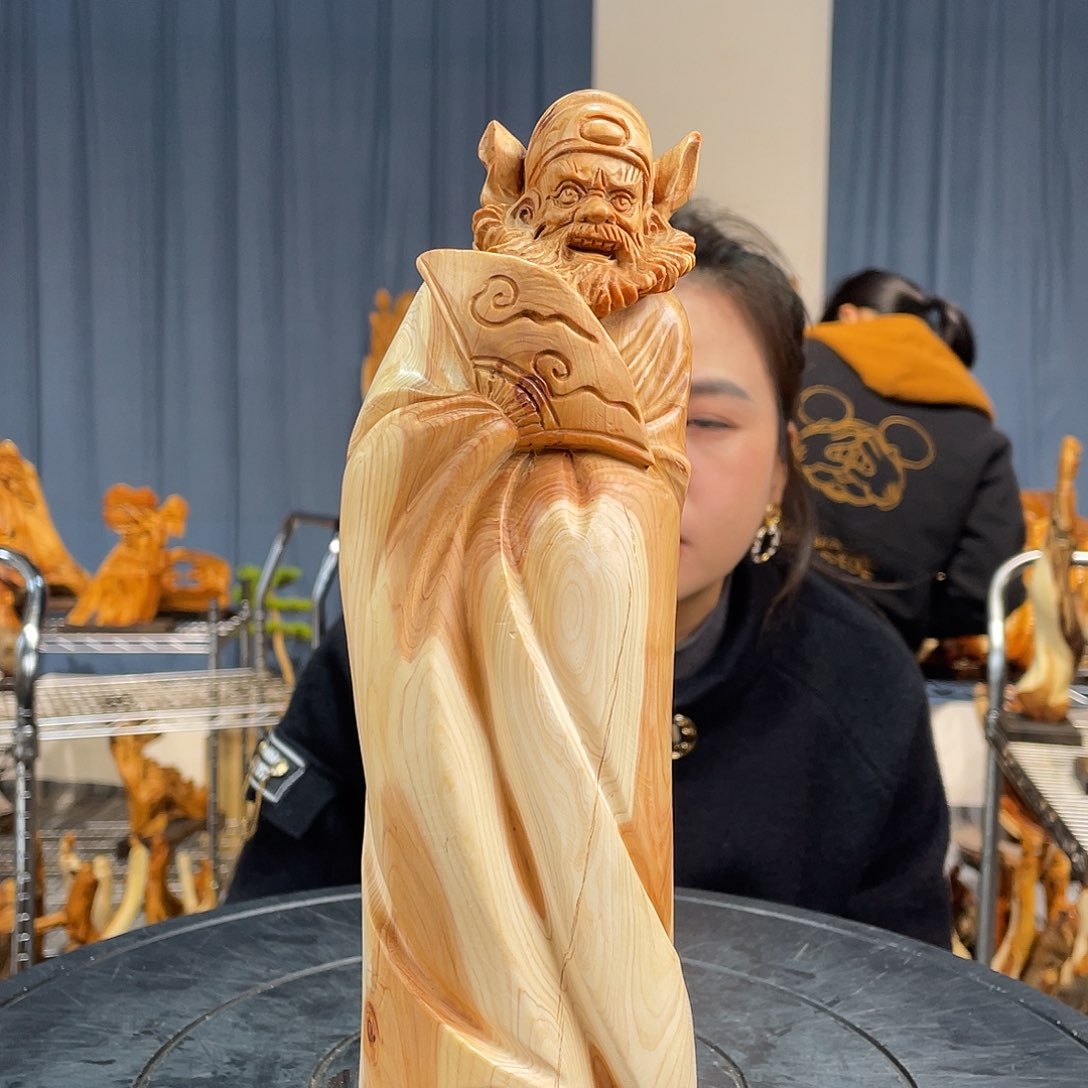 柏木（崖柏）随型艺术根雕