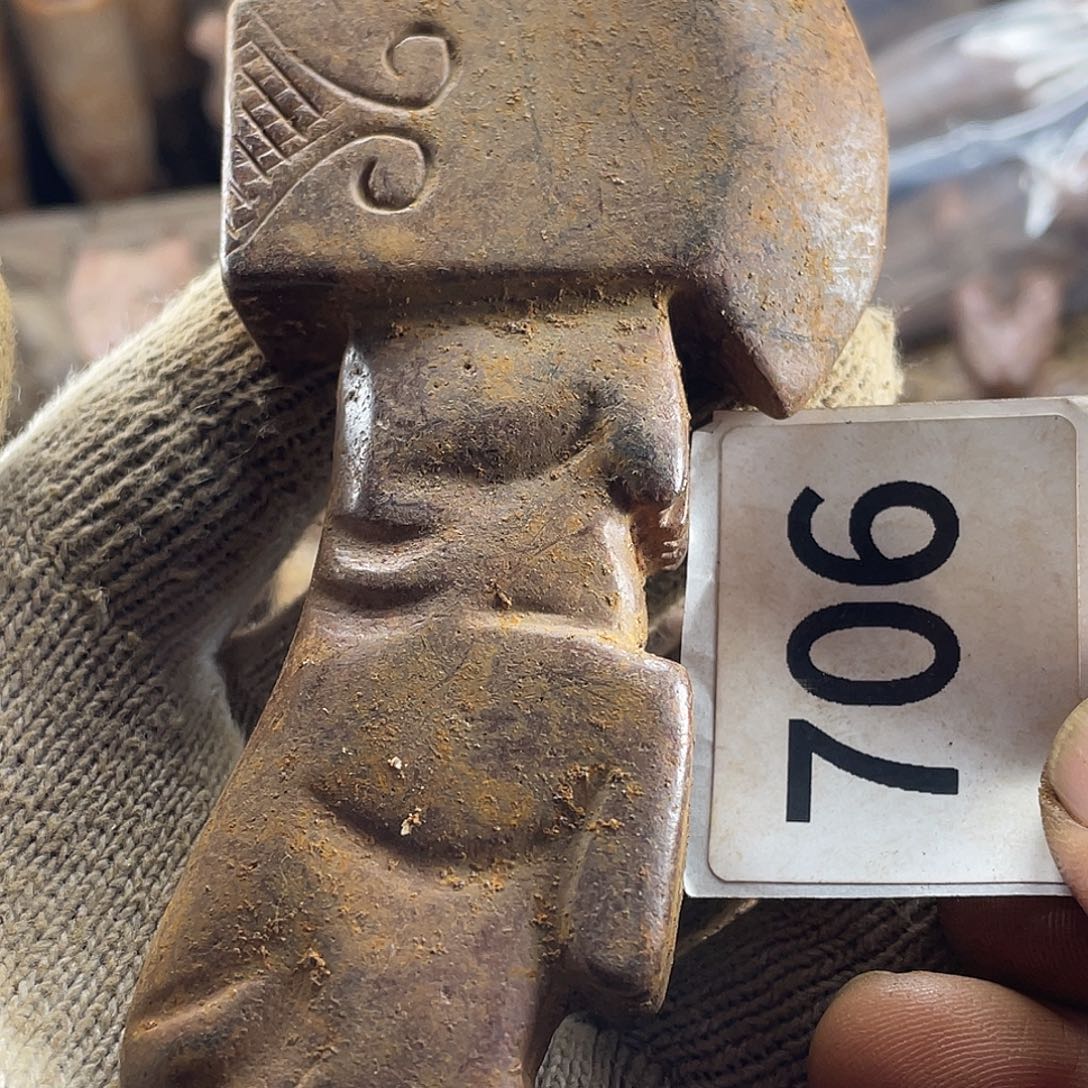 和田玉（糖玉）未镶嵌挂件