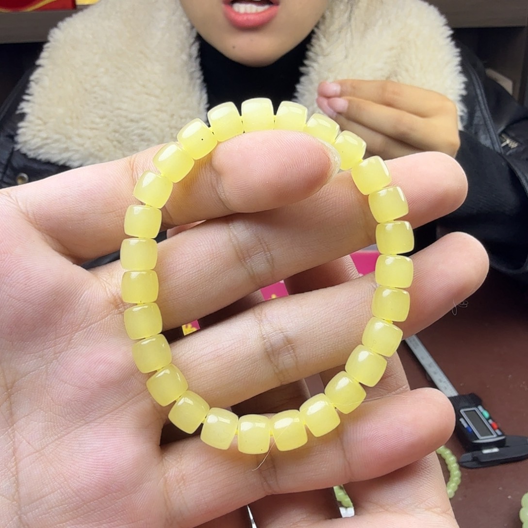 和田玉未镶嵌手串天然和田玉黄口料柠檬黄直切手串 有运费险 