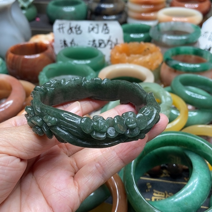 石英质玉手镯未镶嵌用****3