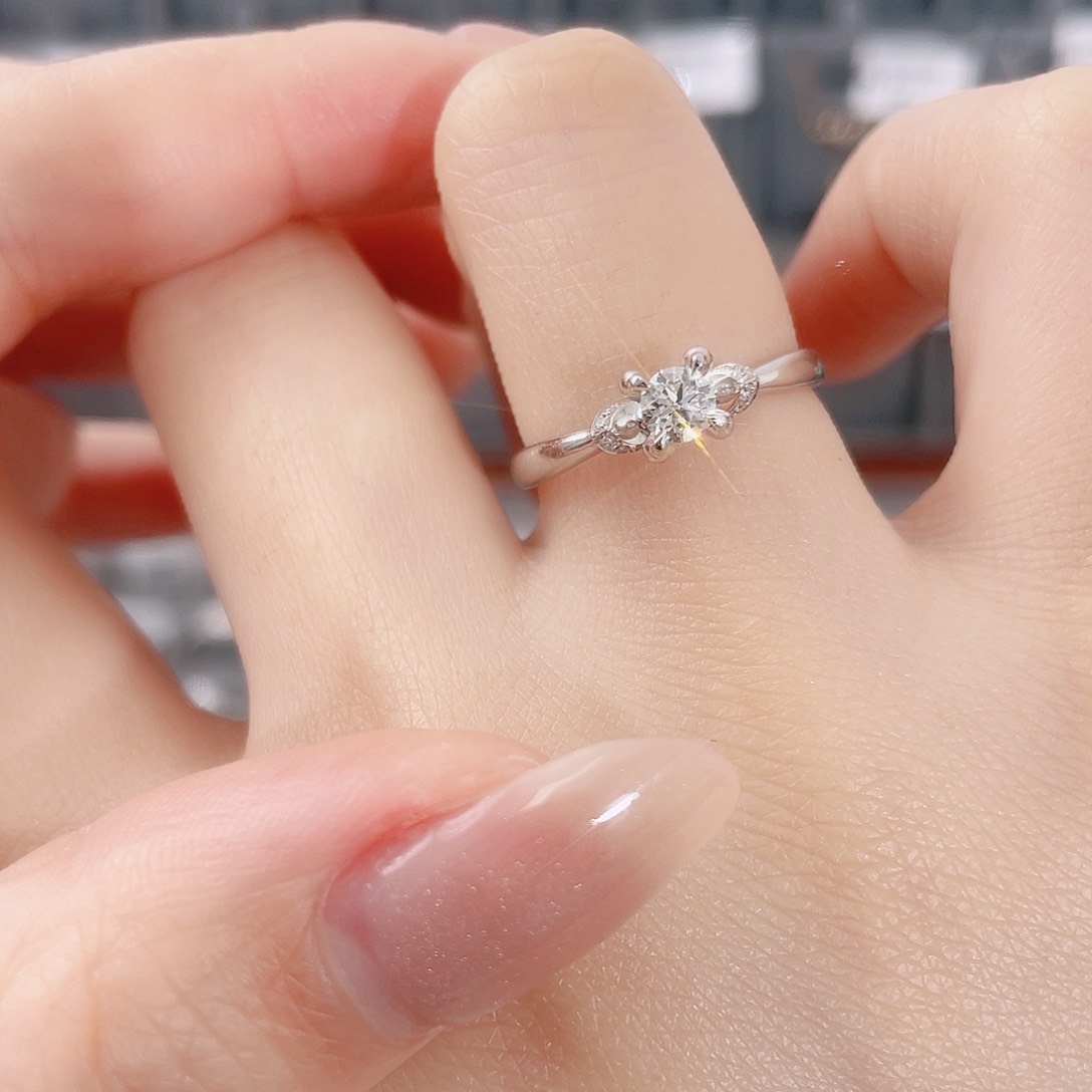 天然钻石戒指/指环18K金镶嵌A19050249