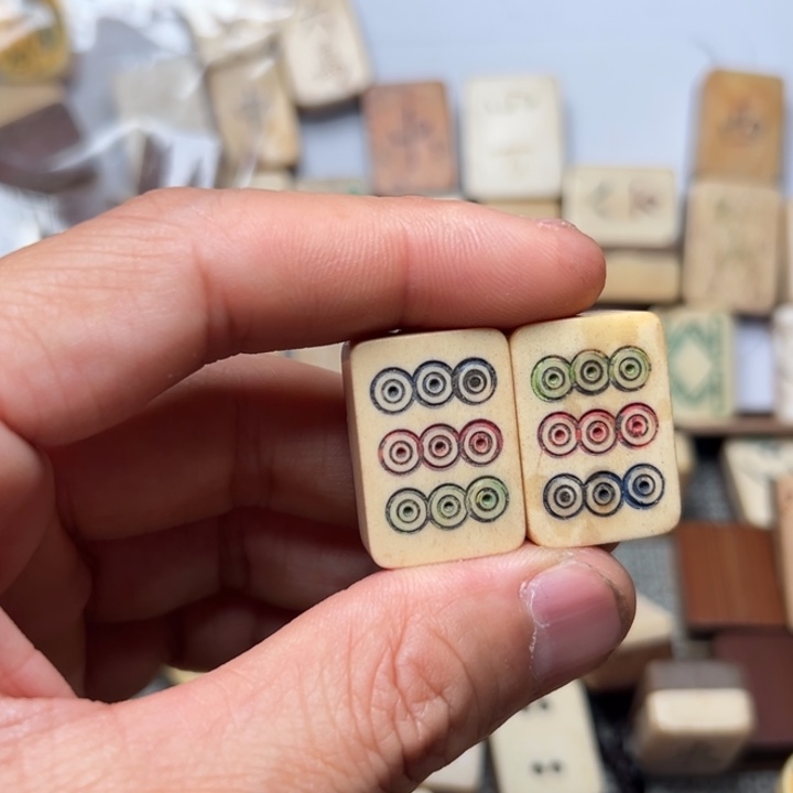 @***力实心竹雕刻手把件