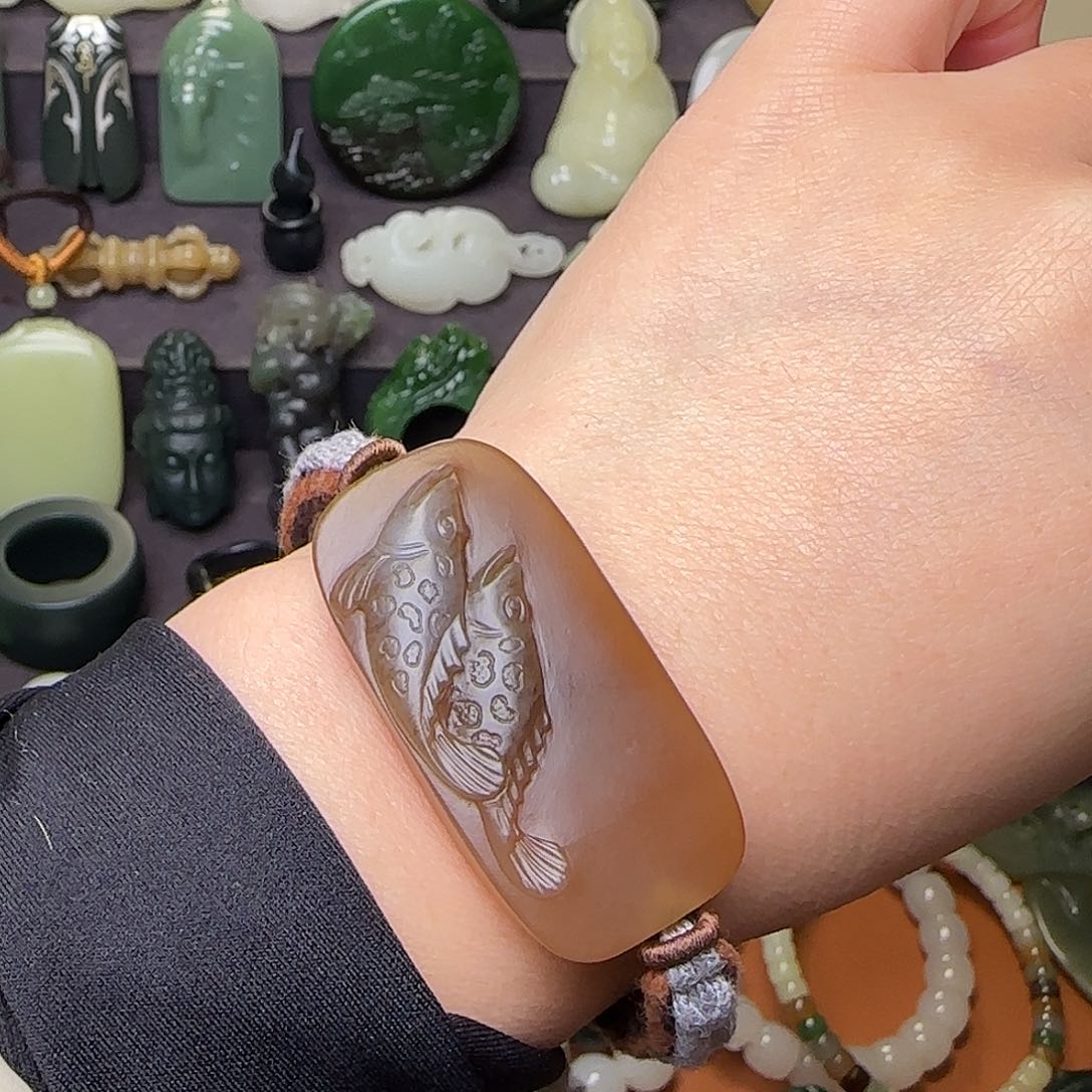 和田玉颈饰未镶嵌