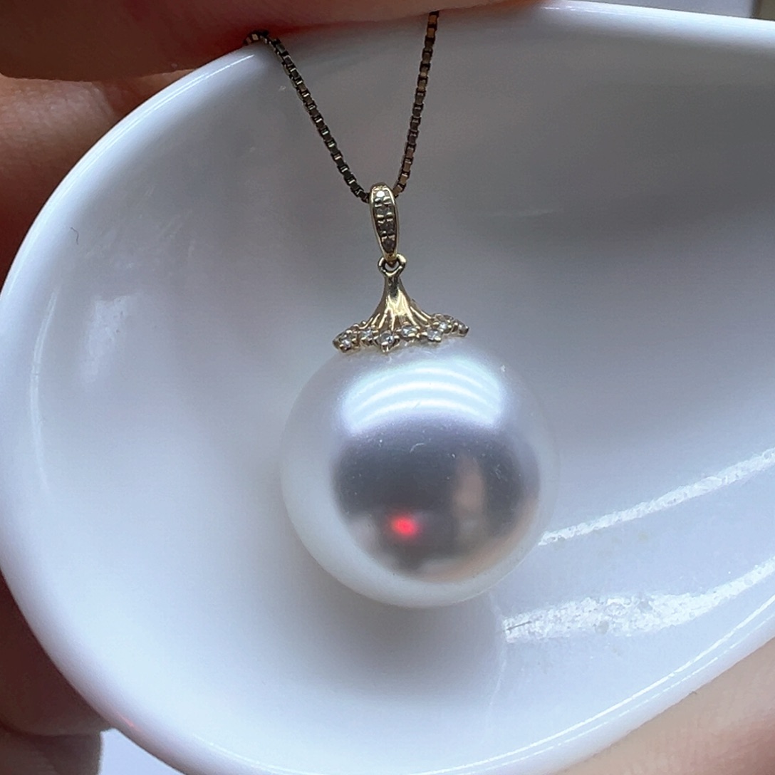 淡水珍珠18K金镶嵌吊坠(赠链)