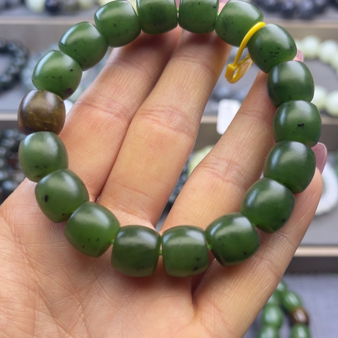 未镶嵌和田玉手链