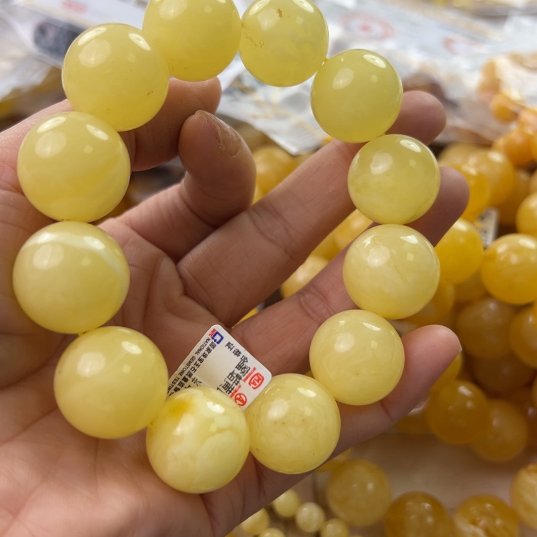 琥珀珠宝奇石未镶嵌