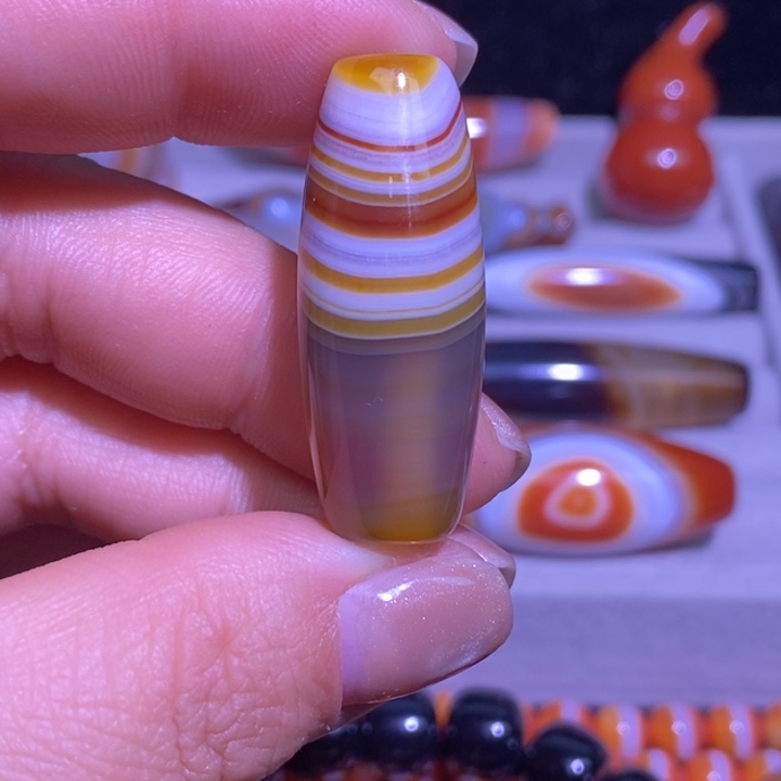 花***猫玛瑙/玉髓未镶嵌颈饰