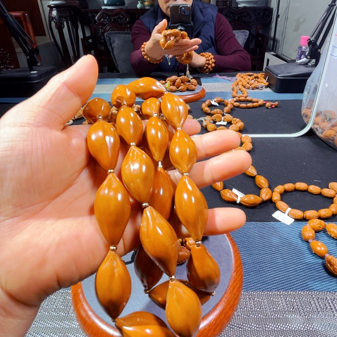 吊坠橄榄核新人在这里