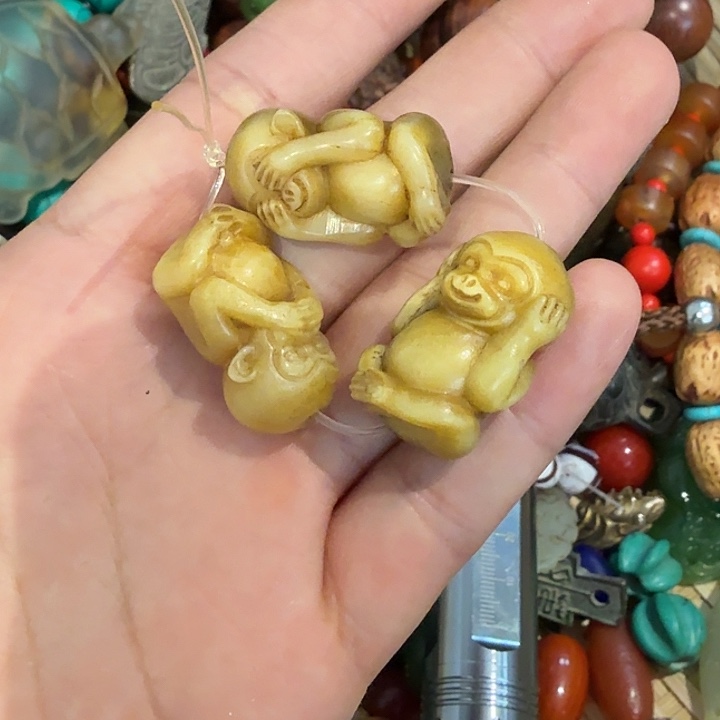 龙***笑玛瑙/玉髓颈饰合金不退不换的