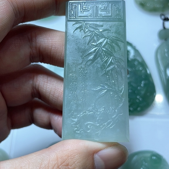 定制翡翠未镶嵌毛货