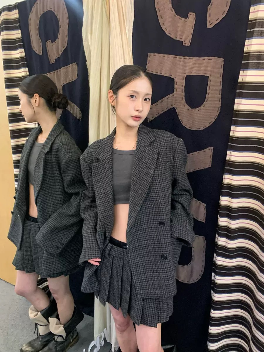 2025冬季新款GROVE复古洋气羊毛格子西装外套百褶半身裙