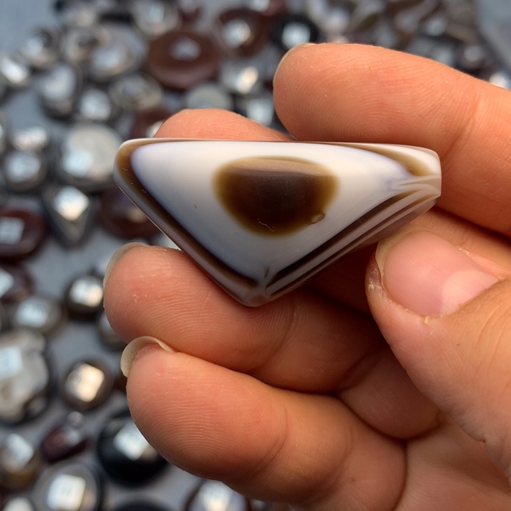 安***好玛瑙/玉髓散珠缠丝玛瑙