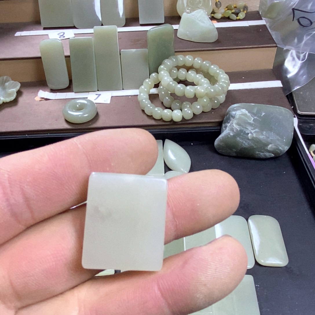 颈饰未镶嵌和田玉十**寸021