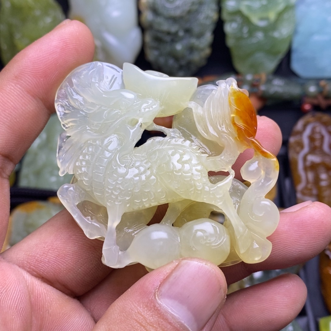 蛇纹石玉吊坠(不含链)未镶嵌