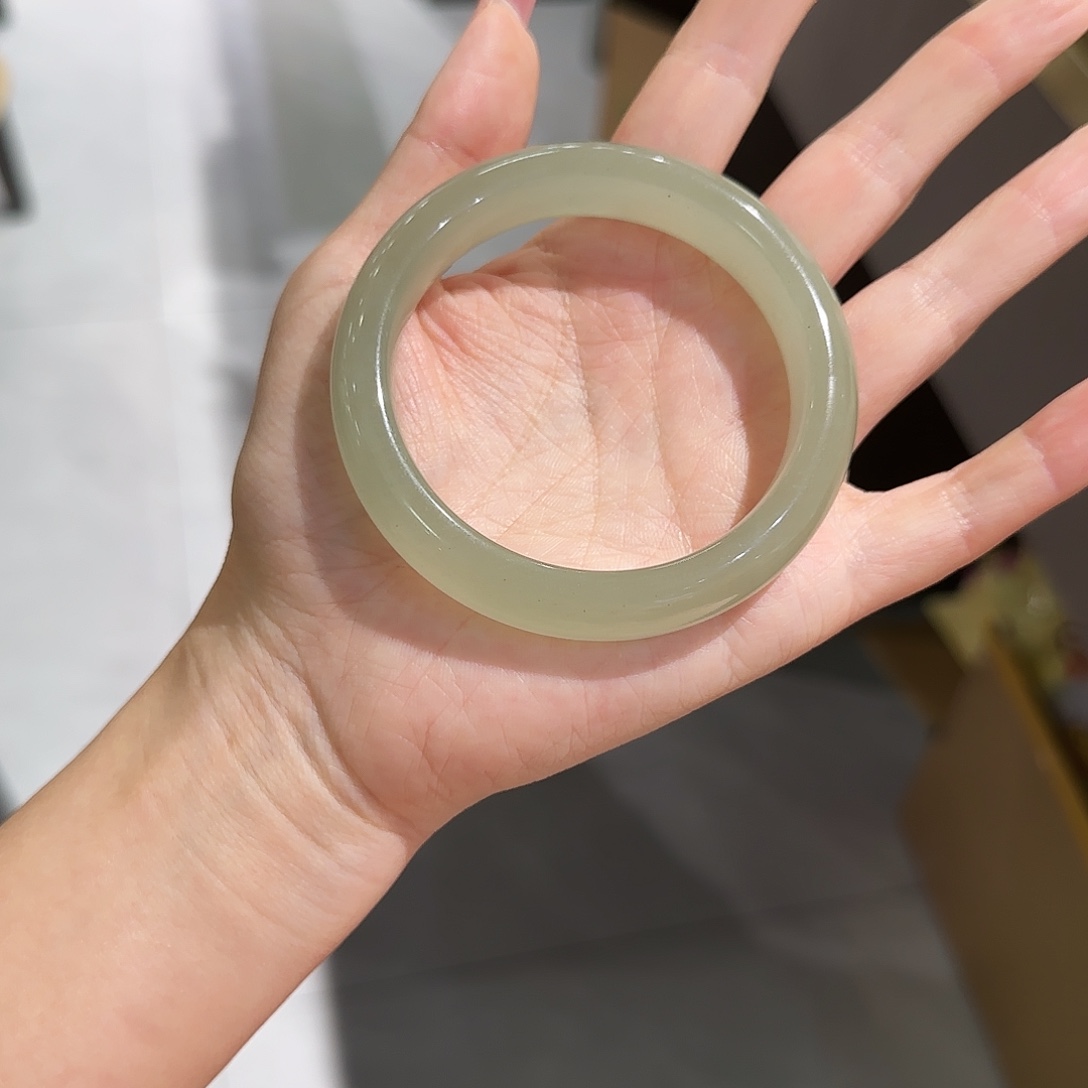 吼***吼东陵石未镶嵌手镯