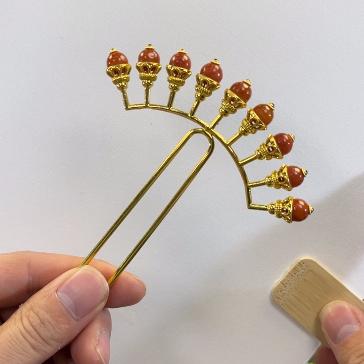 翡翠吊坠(赠链)未镶嵌