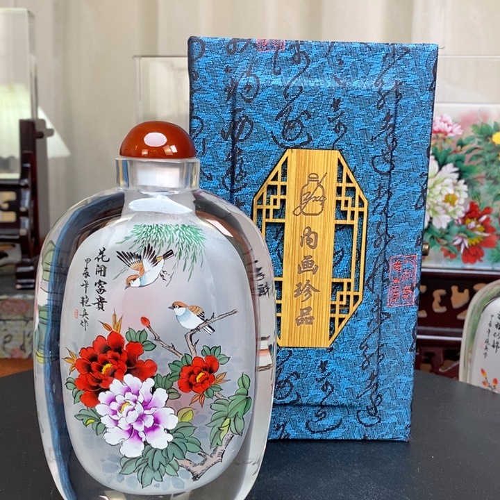 内画鼻烟壶牡丹鸟