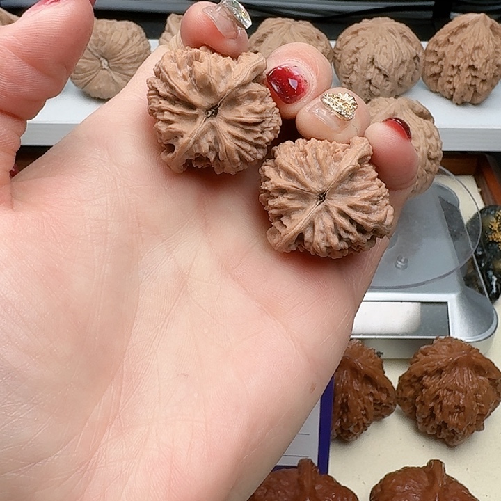 文玩核桃吊坠32全品原桩无药满天星手捻