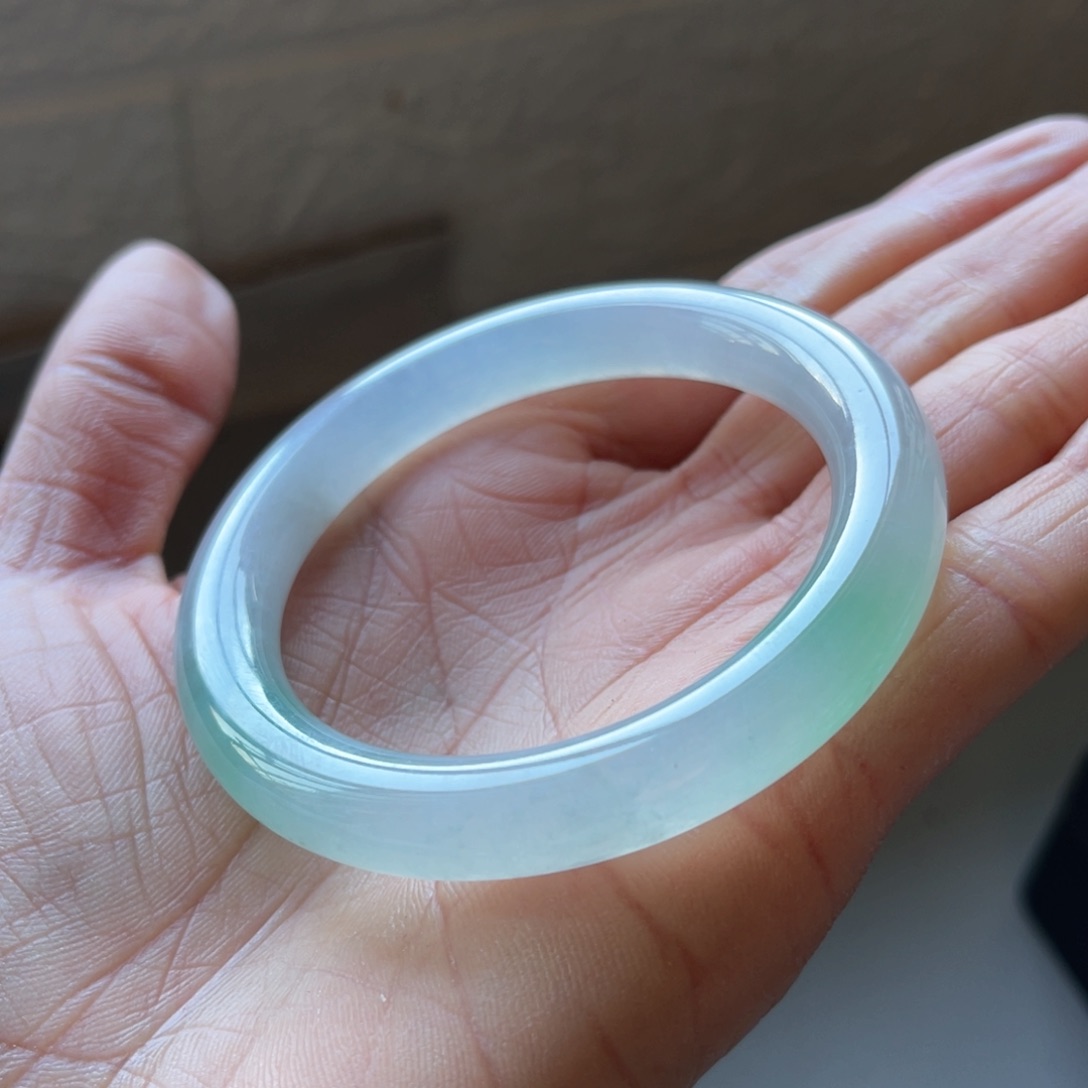 翡翠手镯未镶嵌51.8圈三天鉴赏期