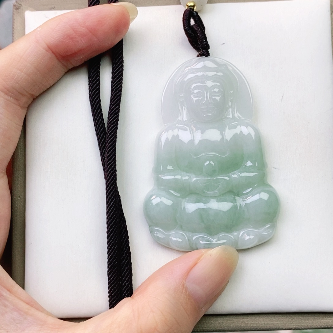 颈饰未镶嵌翡翠观音