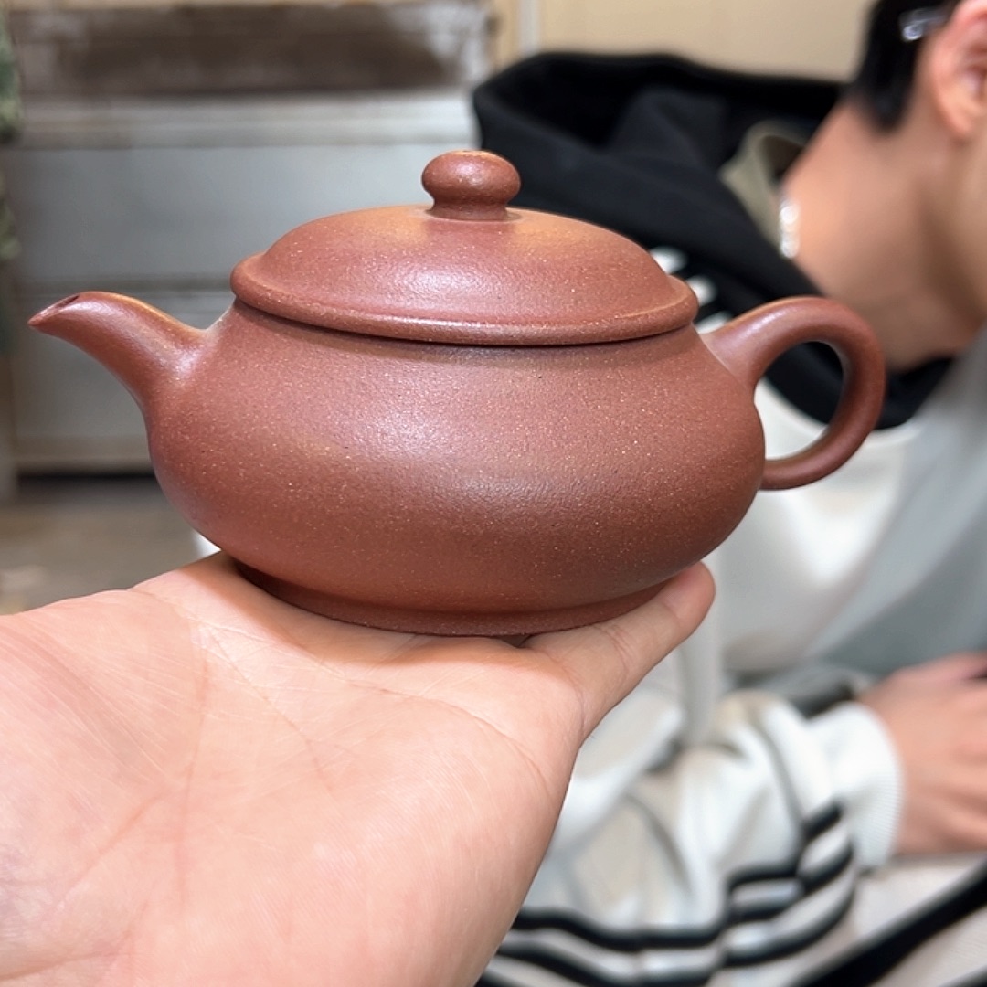 茶壶紫砂WQC。全砂底槽清。 明炉240CC