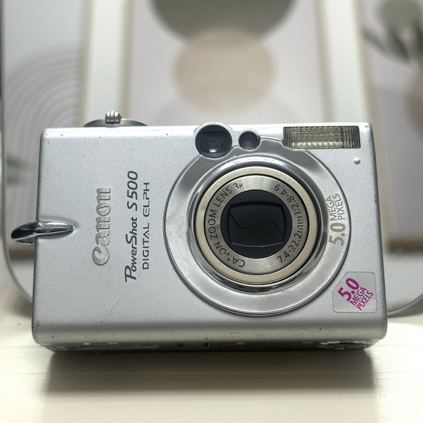 9新 Canon/佳能 佳能s500 自备一个读卡器