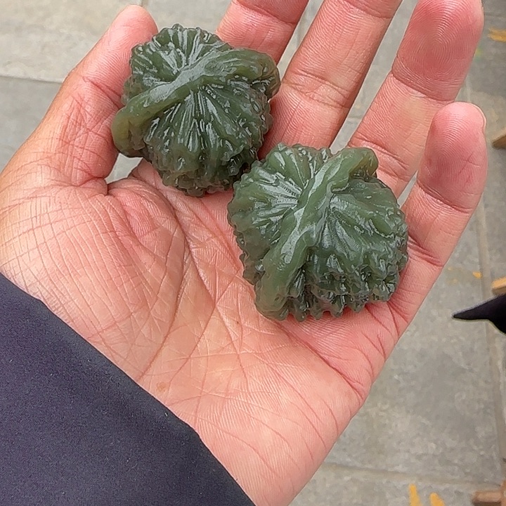 和田玉颈饰未镶嵌定制