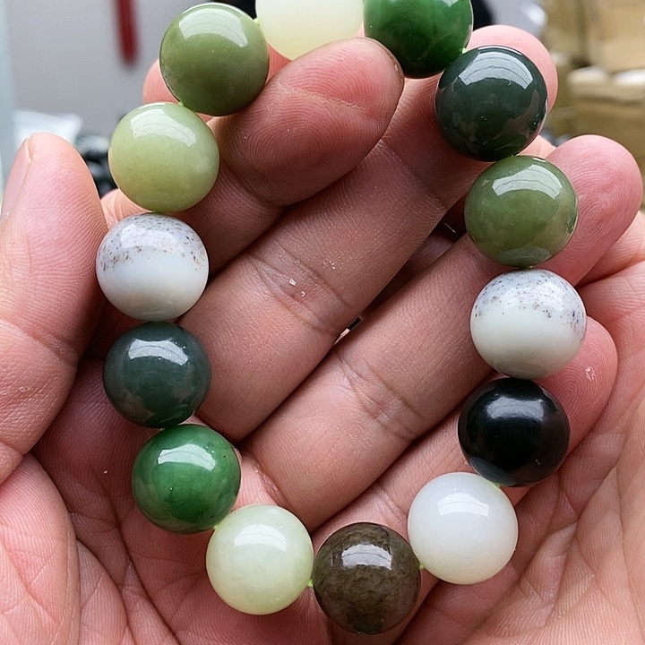 【闪购商品】未镶嵌手链和田玉16多宝