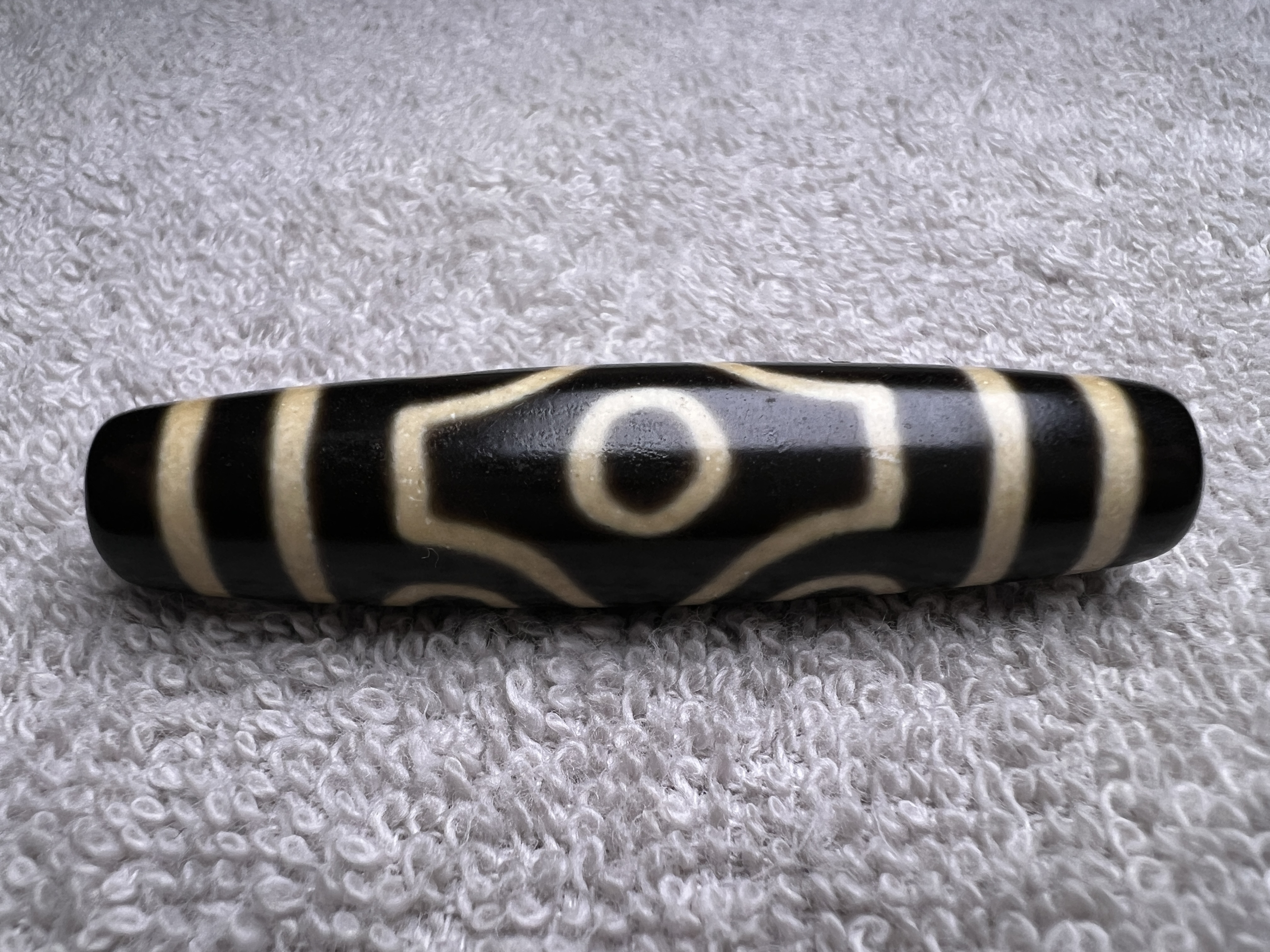 38号十字六眼，白芯玛瑙，品相完美，男女锁骨颈饰58*13+