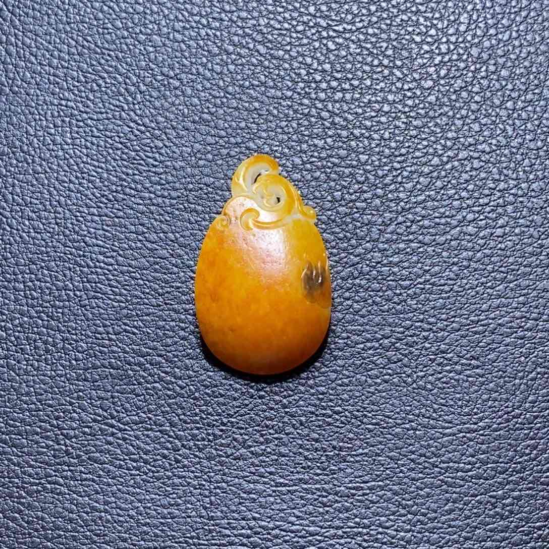 和田玉颈饰未镶嵌雪*蓝