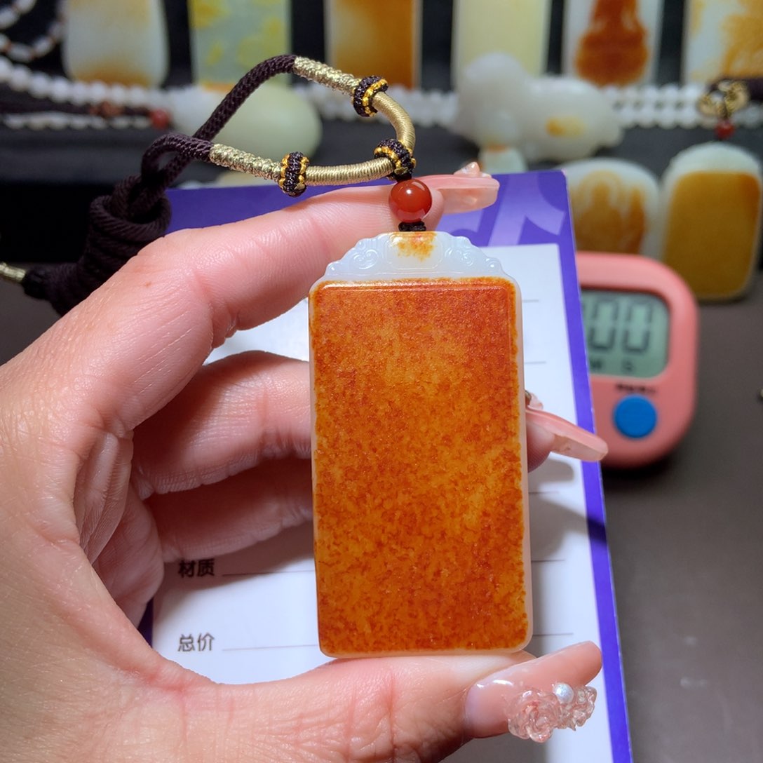 和田玉挂件未镶嵌酒*