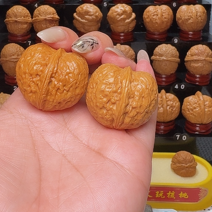 文玩核桃把件金印元宝34尺…………10