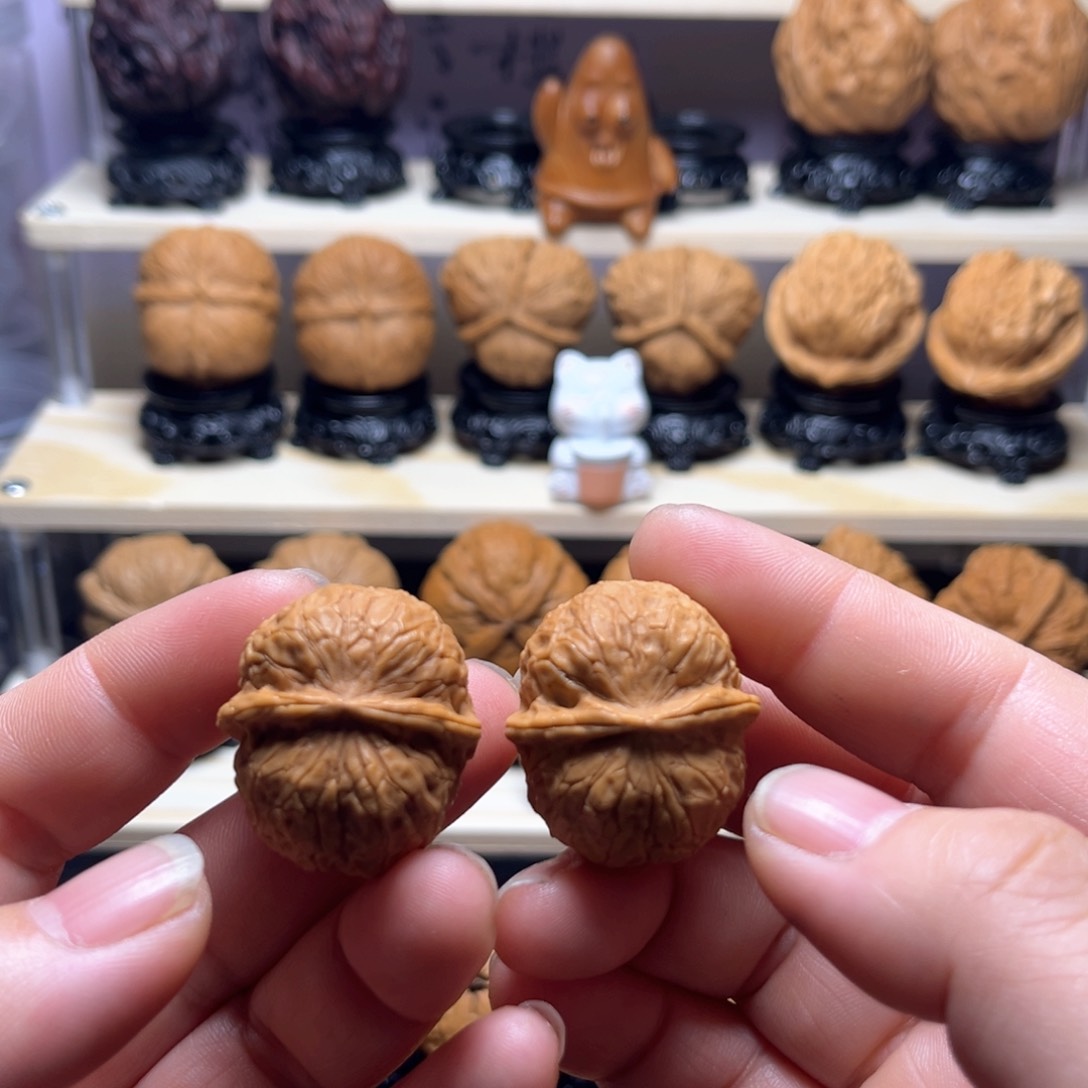 文玩核桃吊坠35w皮皮球30尺