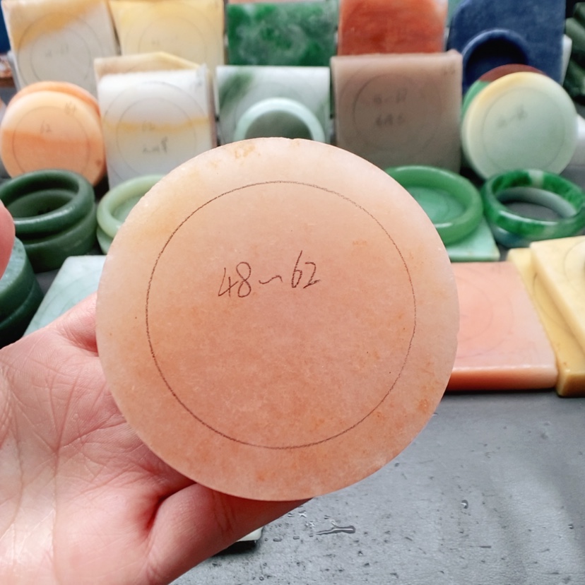 【闪购商品】定制石英质玉定制