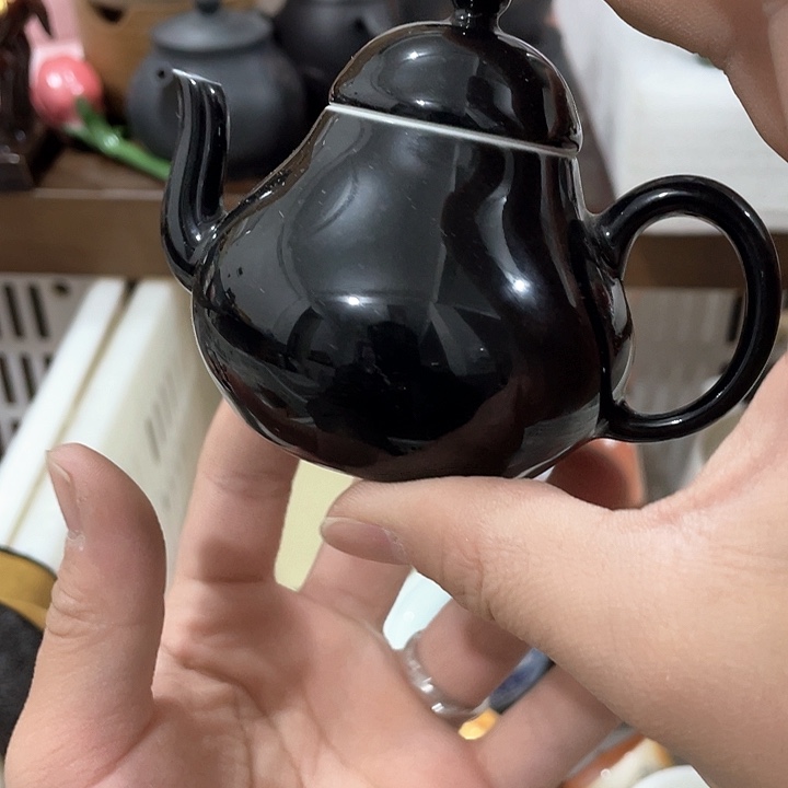 陶瓷茶具全部清清完回家过年