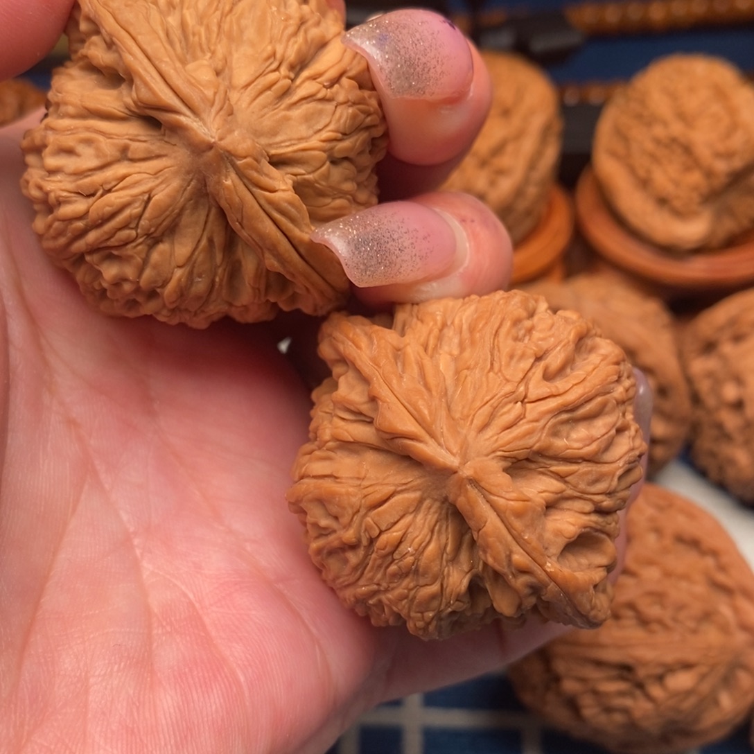 是***吖文玩核桃吊坠南疆