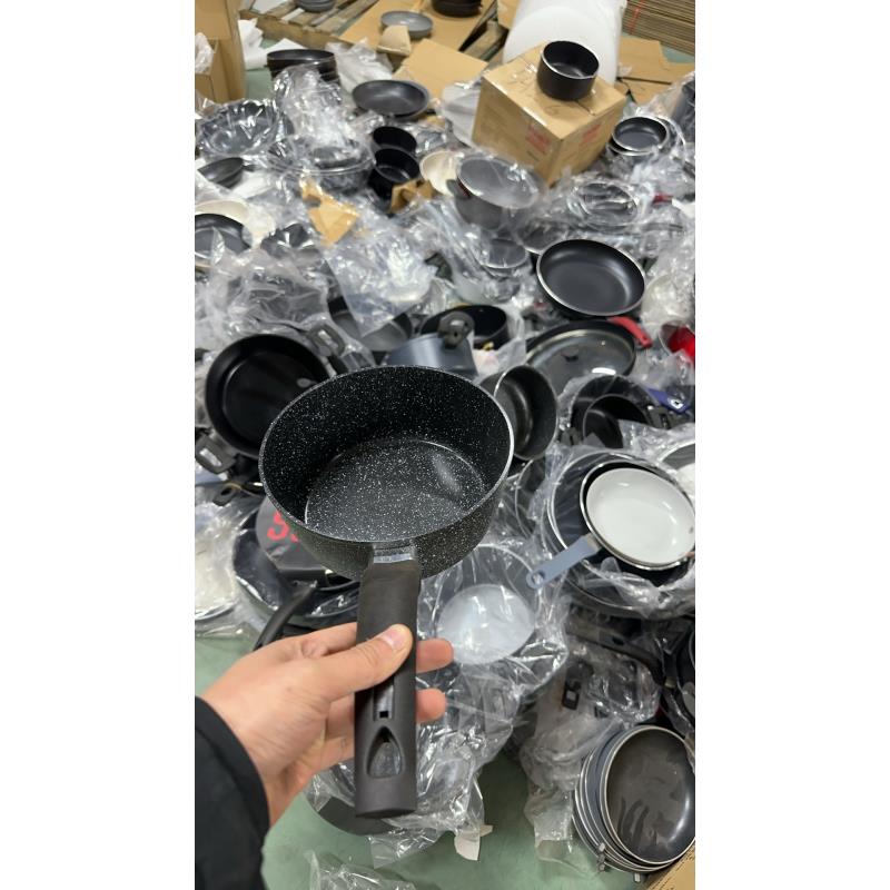A3小奶锅口径20高度8外贸尾货，介意勿拍