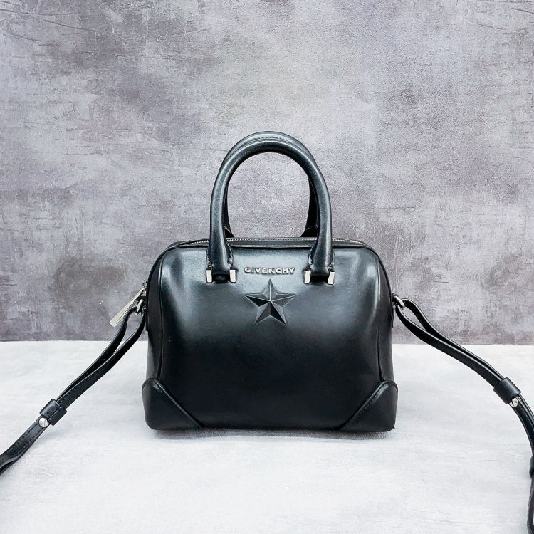 95新/纪梵希/包包/[251218NKWC]/C1898597499