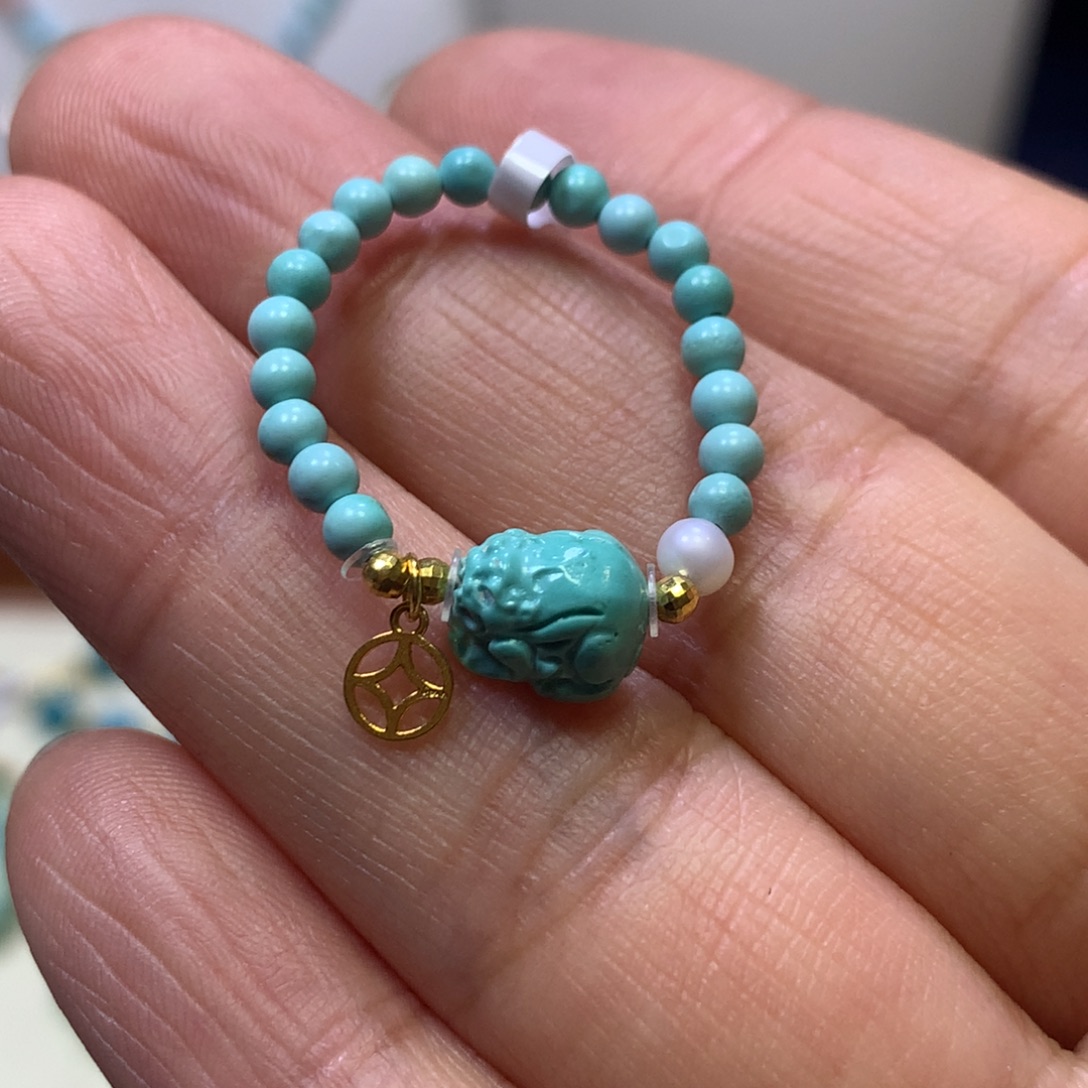 绿松石18K金镶嵌戒指