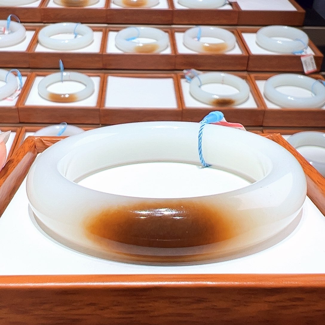 和田玉手镯57/56未镶嵌