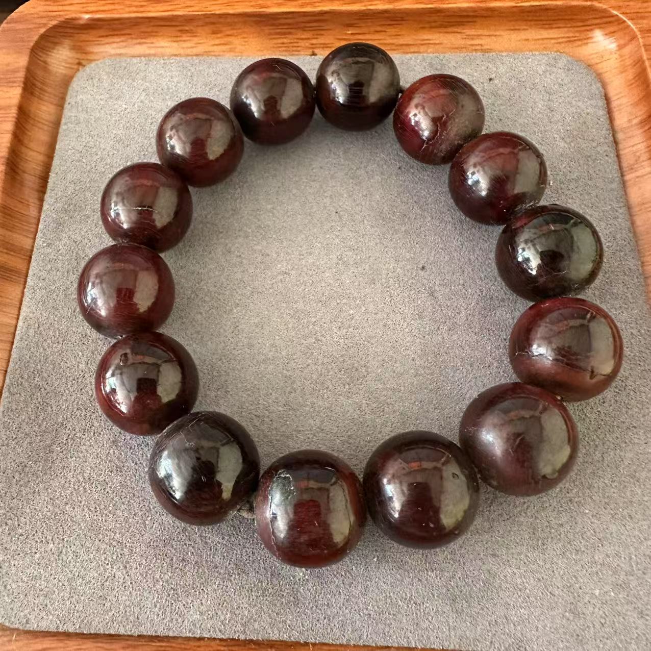 精品云藏天根手链丫4275