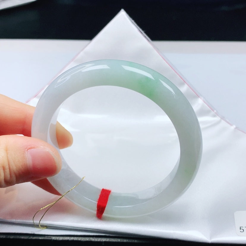 【闪购商品】翡翠手镯未镶嵌57➕圈口