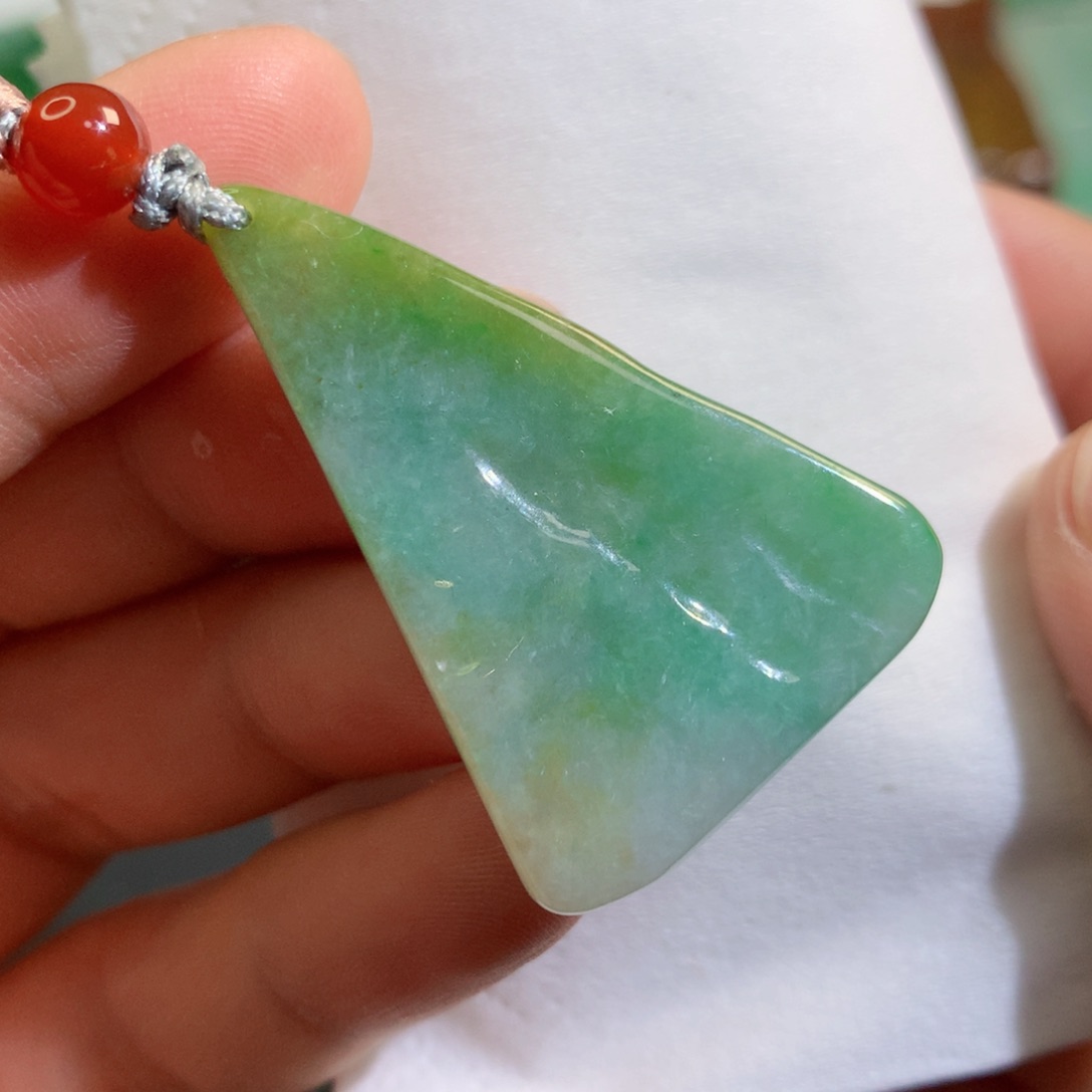 【闪购商品】翡翠吊坠(不含链)未镶嵌