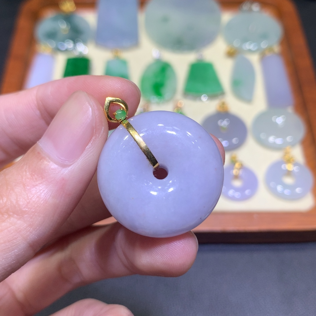 吊坠(不含链)18K金镶嵌翡翠