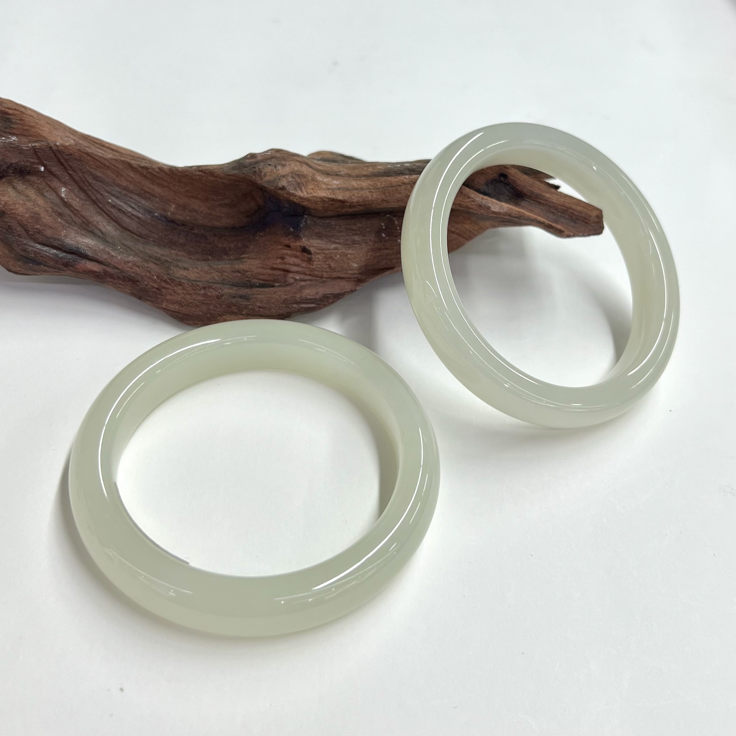 【云上菁菁】和田玉手镯-多样性发一件-11×8mm-DS83211（WJ）