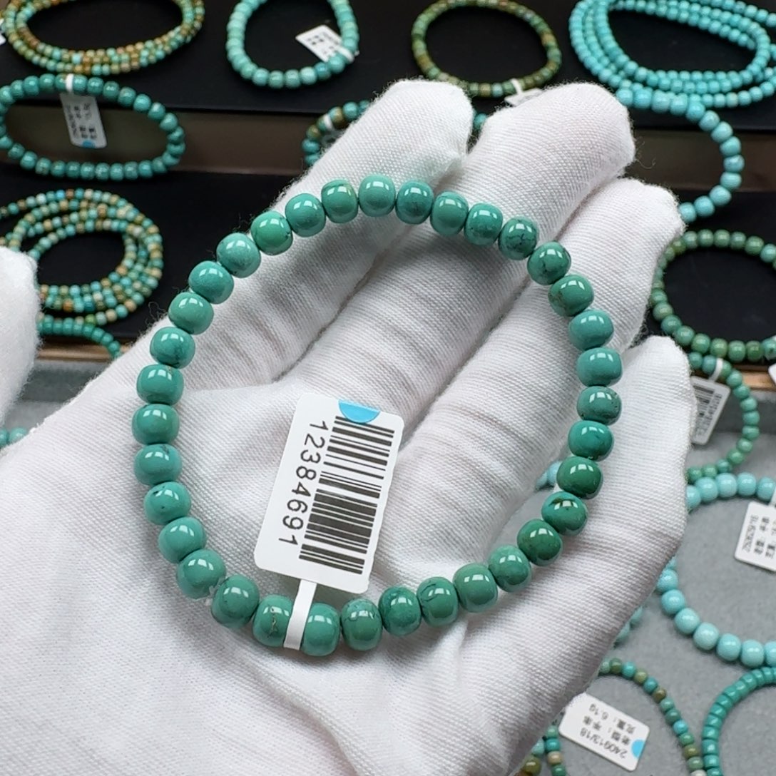 绿松石未镶嵌挂件