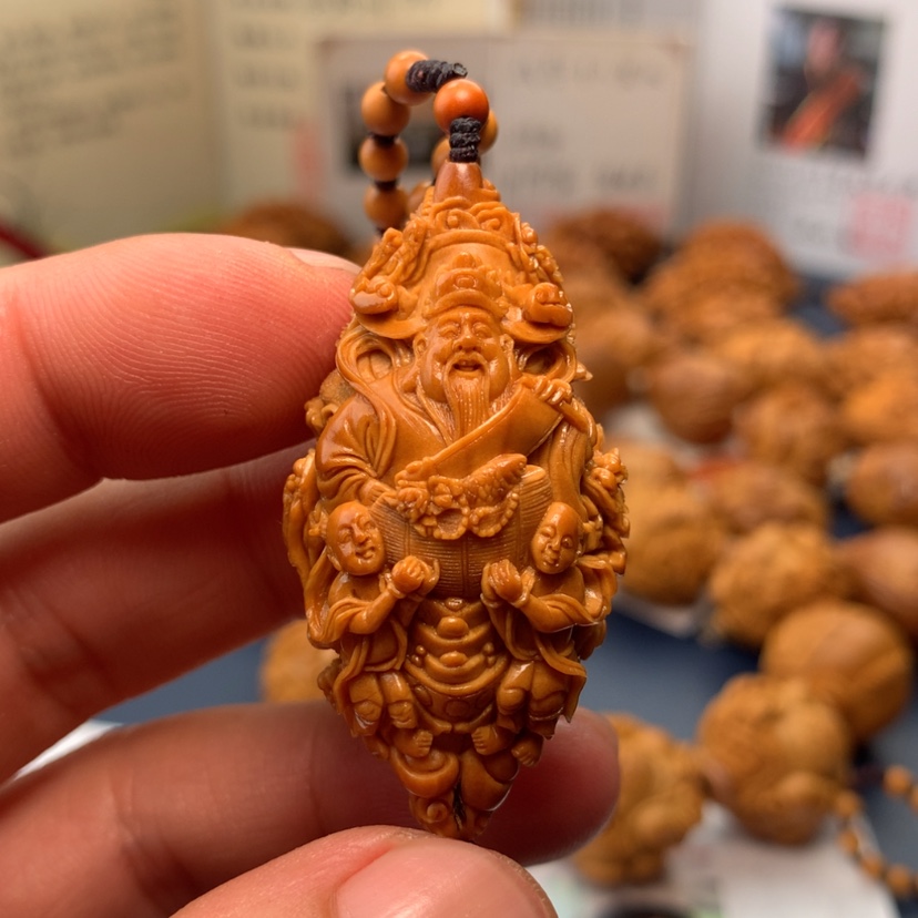 【闪购商品】橄榄核手串/手链嗖*贼九龙财神