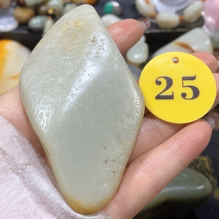 未镶嵌和田玉（糖玉）挂件