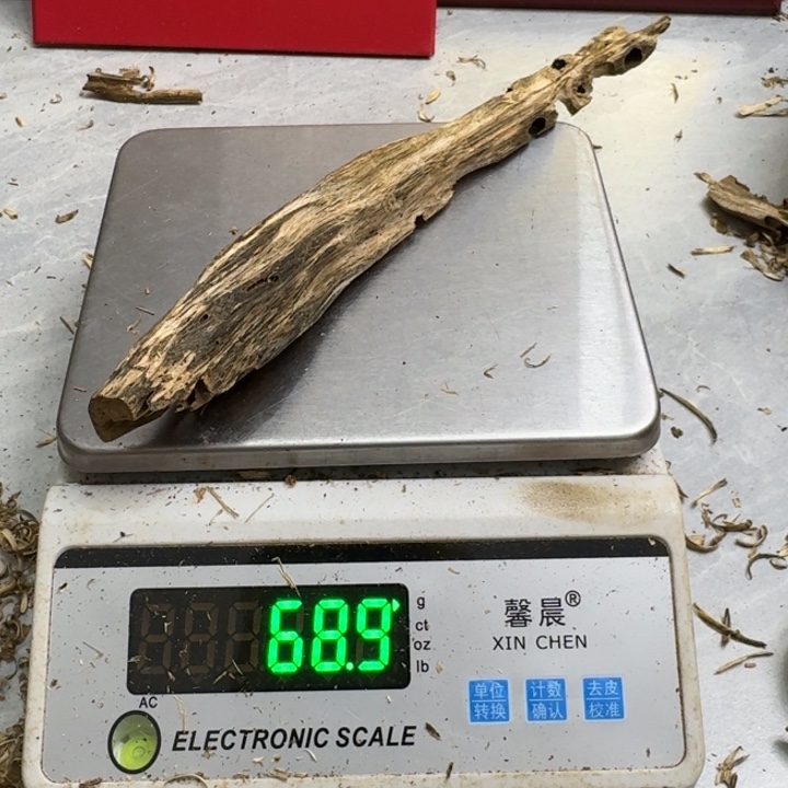沉香沉香碎屑沉香绿绮楠68克